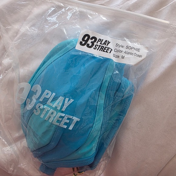 93 Play Street Sophie Bikini Top Atlantic Ocean Blue Halter Tie Size M - Picture 5 of 5